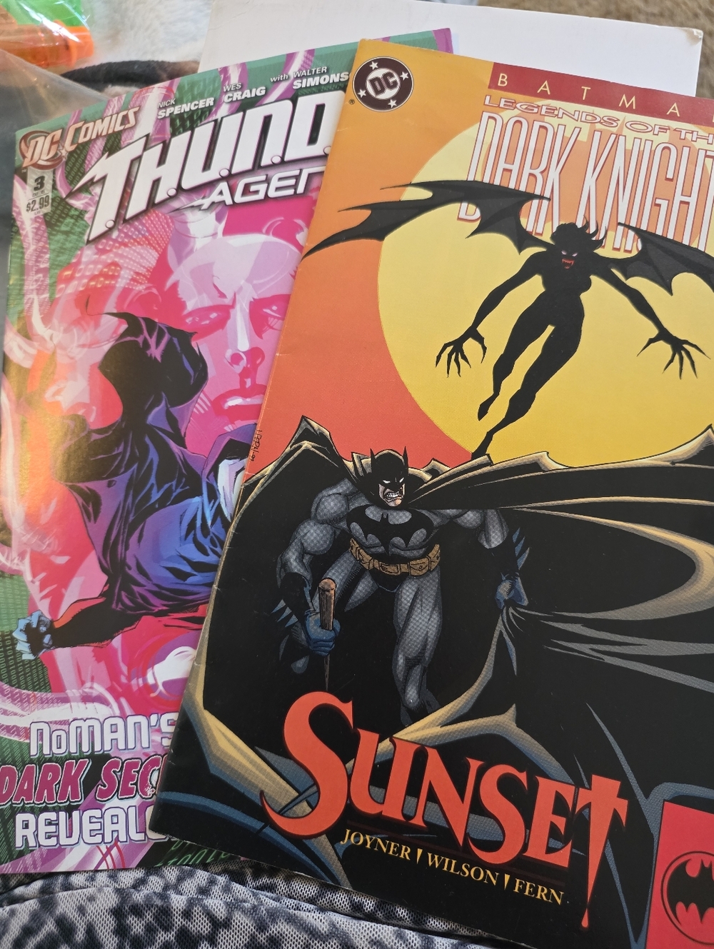 Batman: Legends of the Dark Knight - Sunset (DC Comics)